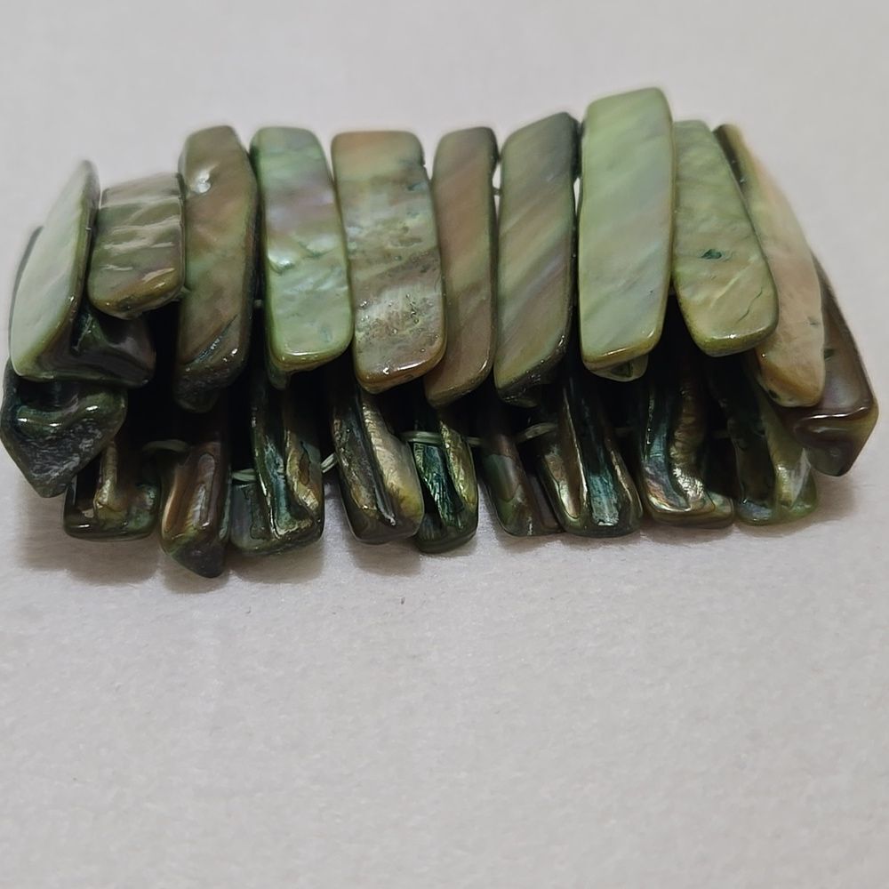 Green Abalone Shell Bracelet - image 3